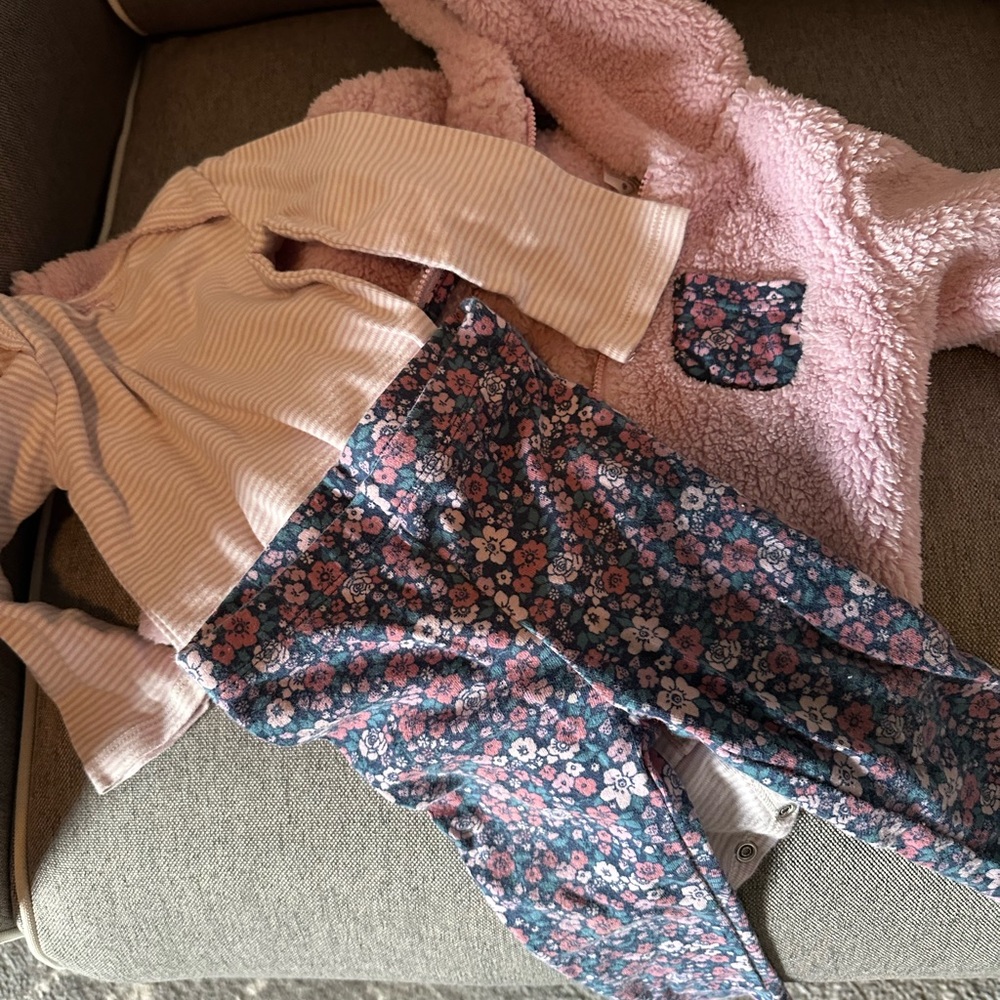 Baby girl outfit.